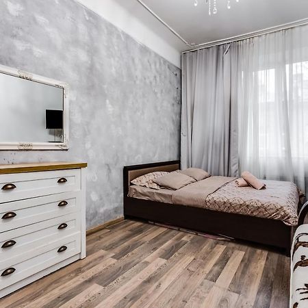 Apartment Near Circus Lviv Ngoại thất bức ảnh