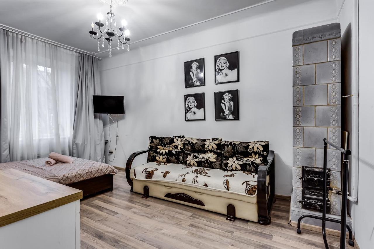 Apartment Near Circus Lviv Ngoại thất bức ảnh
